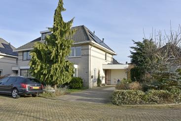 J van Zantenstraat 27, TIEL